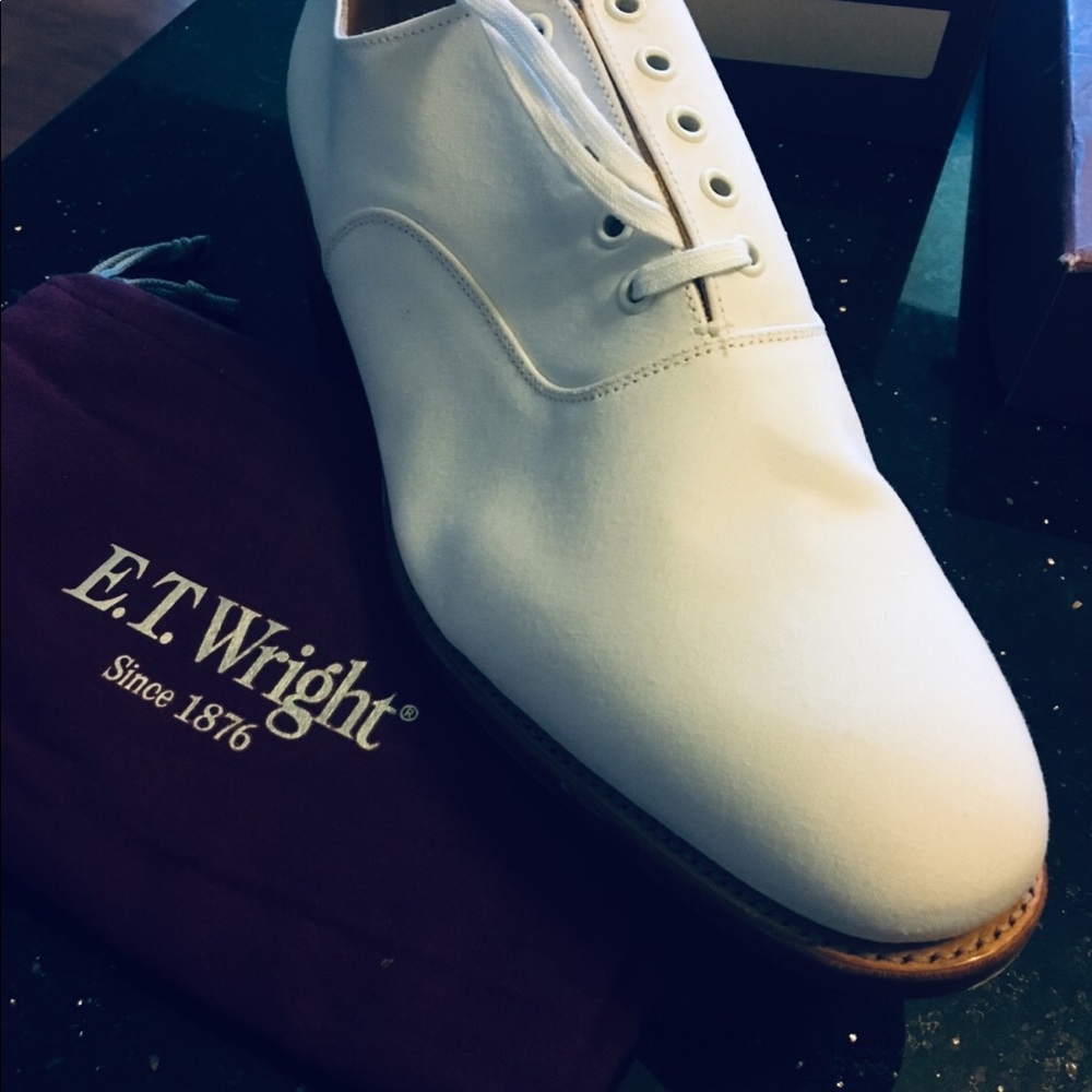 Shoes - Picture 2 of 7